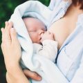 ベビーベッドと添い寝の違いを徹底解説：日本の育児スタイルに合うのはどっち？