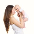 母乳の出が悪い時の対処方法と先輩ママの体験談