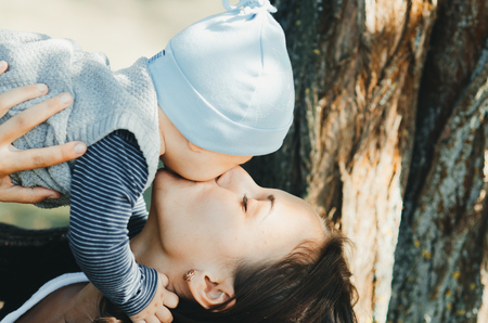 ワンオペ育児世帯の子どもへの影響―愛着形成と成長発達を支えるコツ